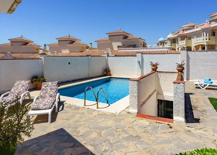 Modern Eleganceprivate Pool Вилла *