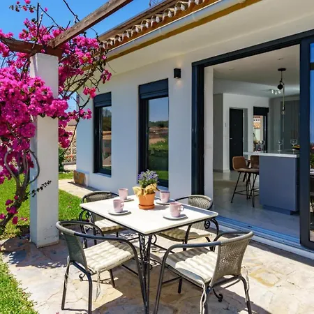 Modern Eleganceprivate Pool פואנגירולה